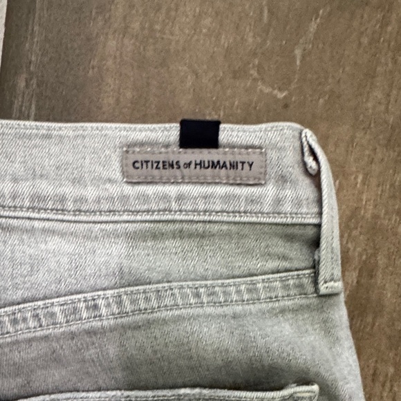 Citizens Of Humanity Rocket Crop High Rise skinny Jeans in Light Gray - Picture 9 of 12